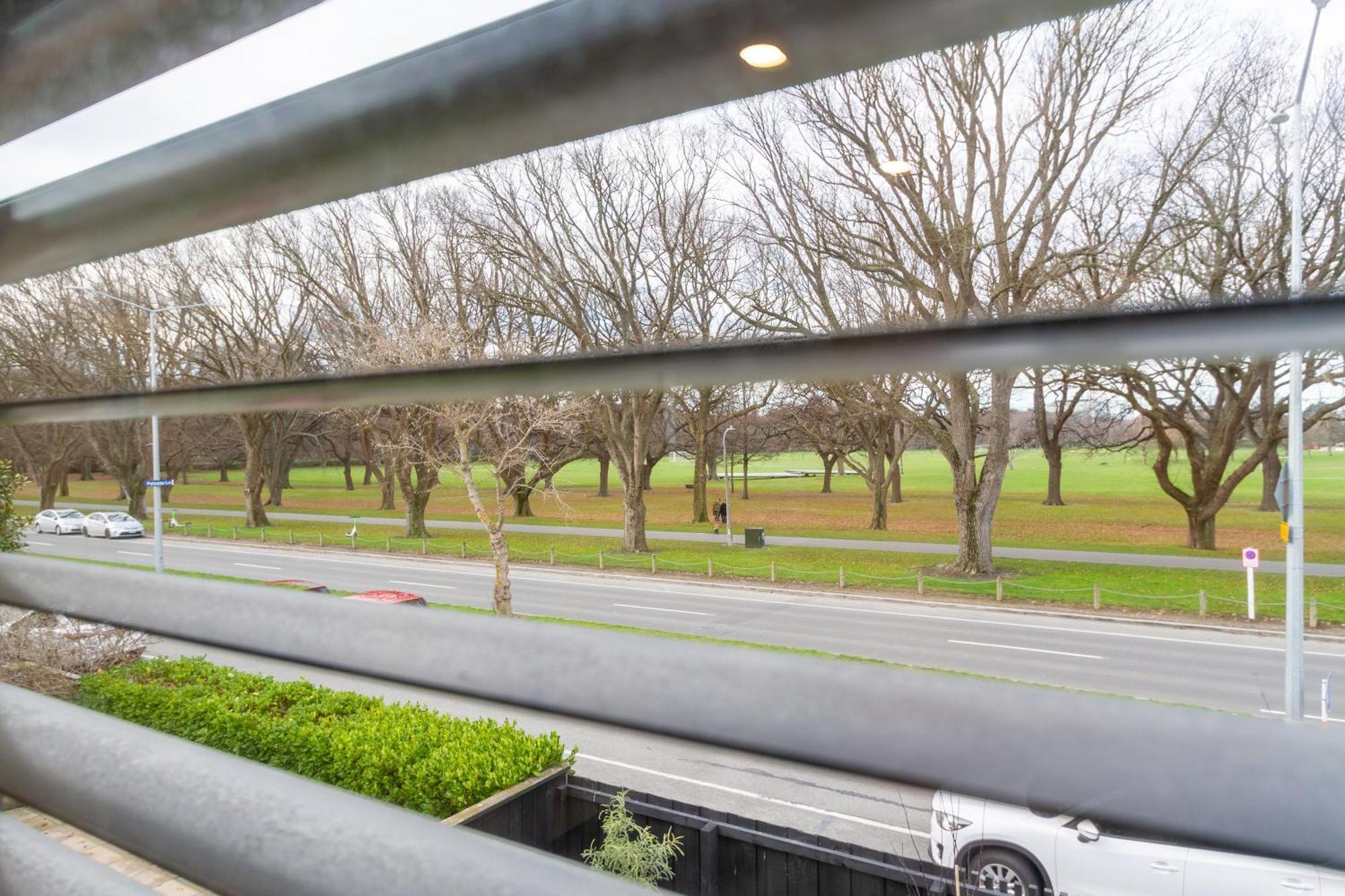 クライストチャーチModern 2 Bed 2 Bath Opposite Hagley Parkアパートメント エクステリア 写真